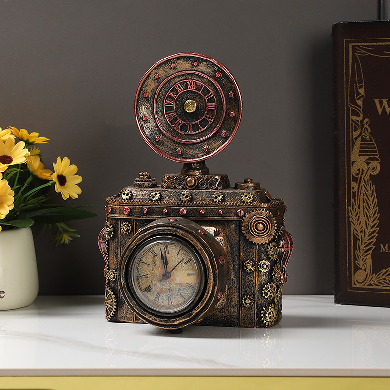 Vintage European Style Camera  - Collectible Vintage Cameras review and price