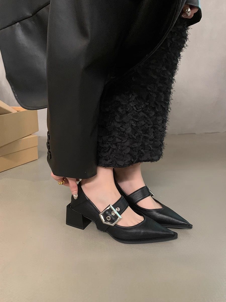 Vintage Women Mary Jane Pointe - Vintage Collectible Shoes review and price